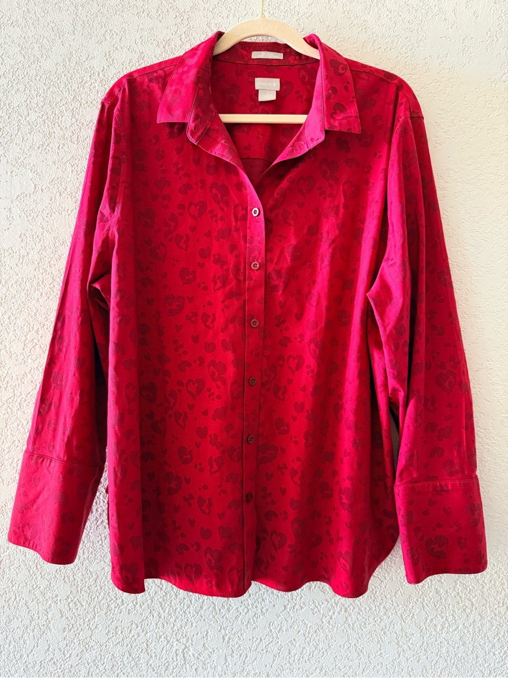 CHICO'S No Iron Chic Stretch Classic Red Button Heart Blouse Womens Sz 4(20)